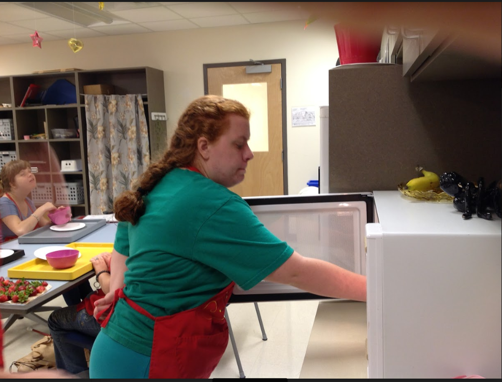 becka-using-microwave.PNG